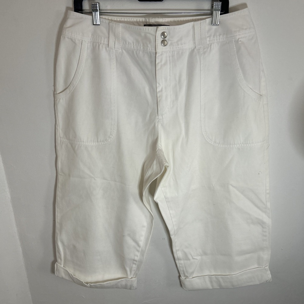 Caribbean Joe Petite‎ Summer White Cuffed Bermuda Shorts Women's Size 16P NWT